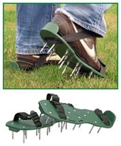 Lawn Aerator Sandals color: green; straps black
